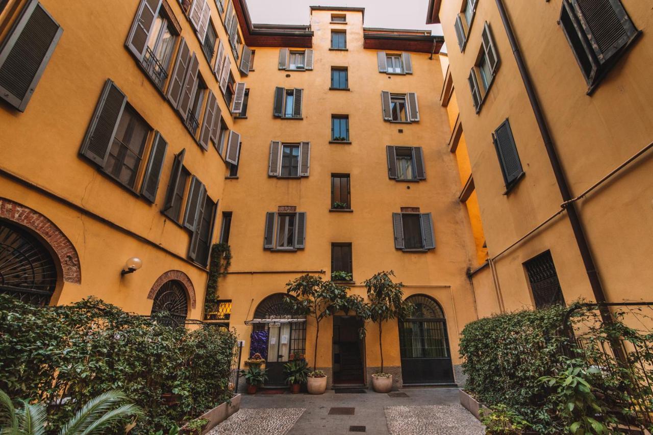 Duomo - The Warm Maison - Exclusive Apartment Milan Exterior photo